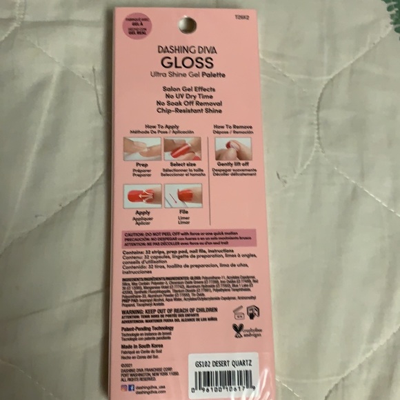 Dashing Diva light green gel nail strips - Picture 2 of 2